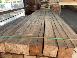 Ca. 14x Douglas balken geschaafd, 140x140mm, lengte 400cm